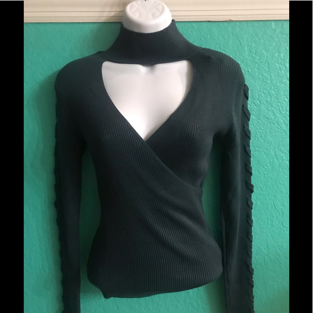 New with Tags ! Hippie rose choker neck sweater